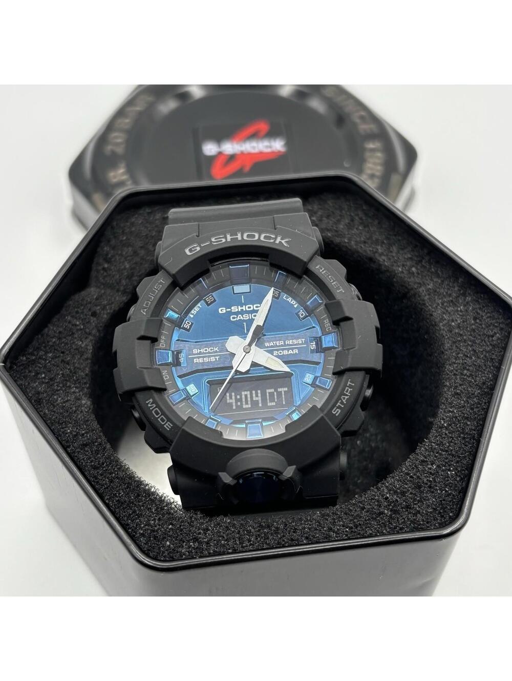 Casio G-Shock GA-810MMB Digital-Analog Watch Black & Metallic Blue — WITH TIN —